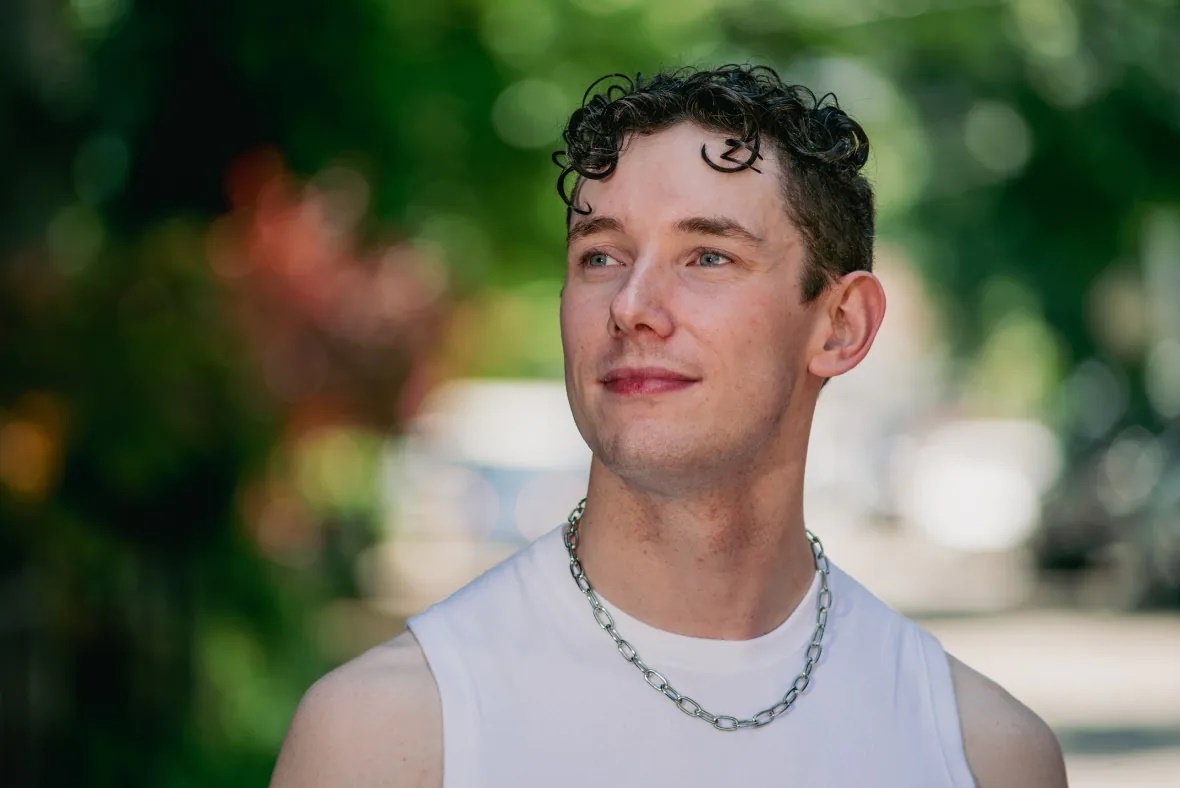 Mat viec, dau don vi mac dau mua khi hinh anh