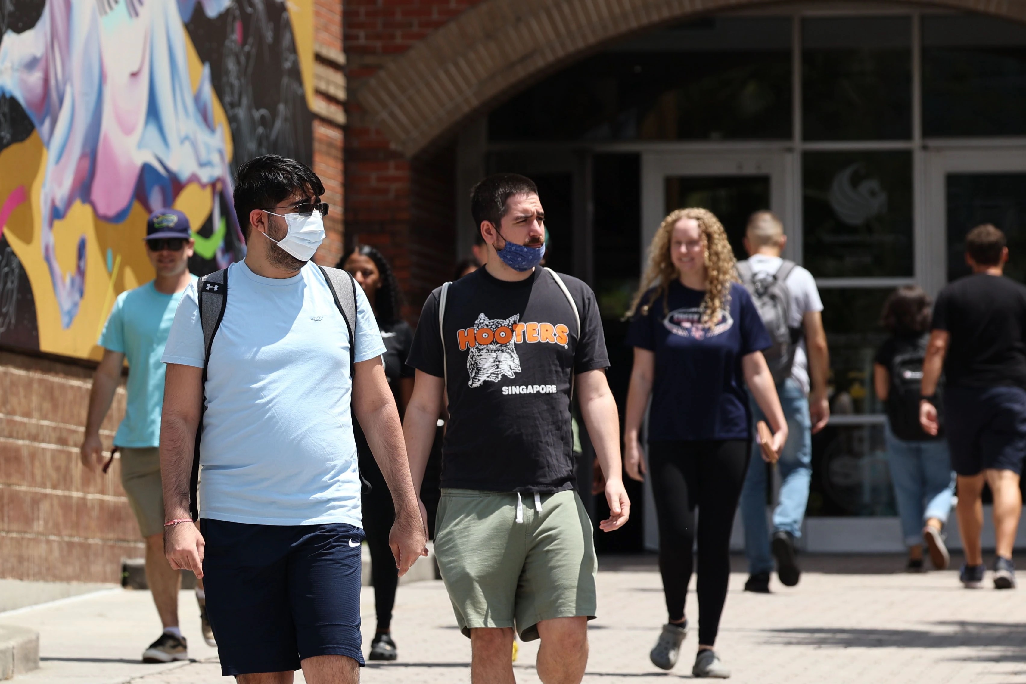 Tai mac Covid-19 anh 2