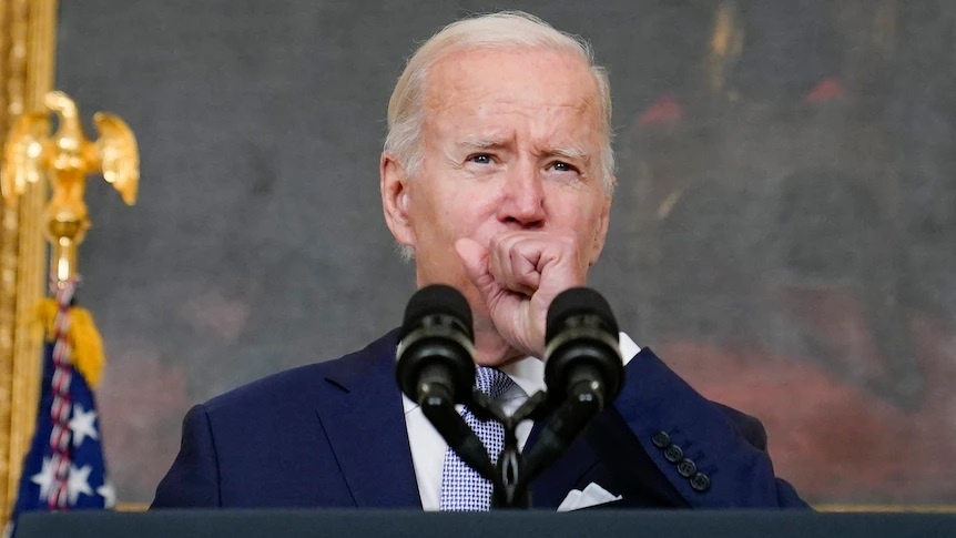 Nghi van thuoc chua Covid-19 ong Biden su dung gay tai duong tinh hinh anh