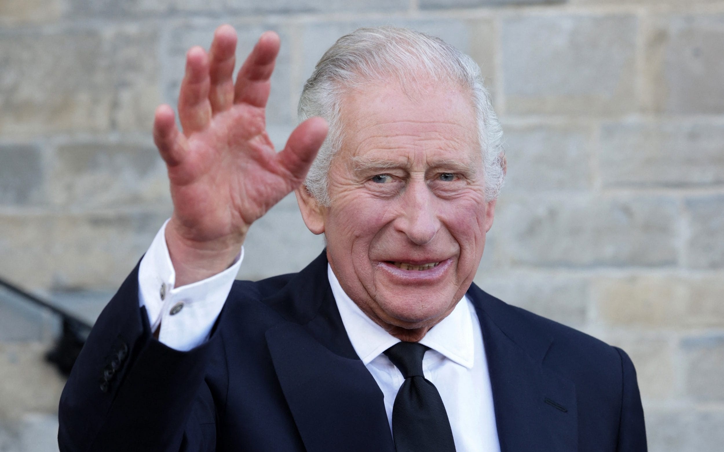 Dau hieu o ban tay anh 1