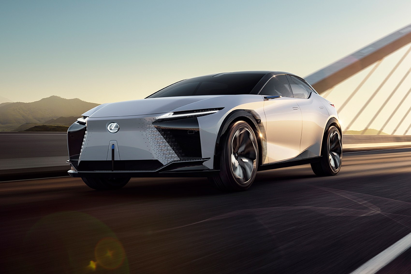 Mau xe dien tieu bieu cua Lexus trong nhu the nao? hinh anh