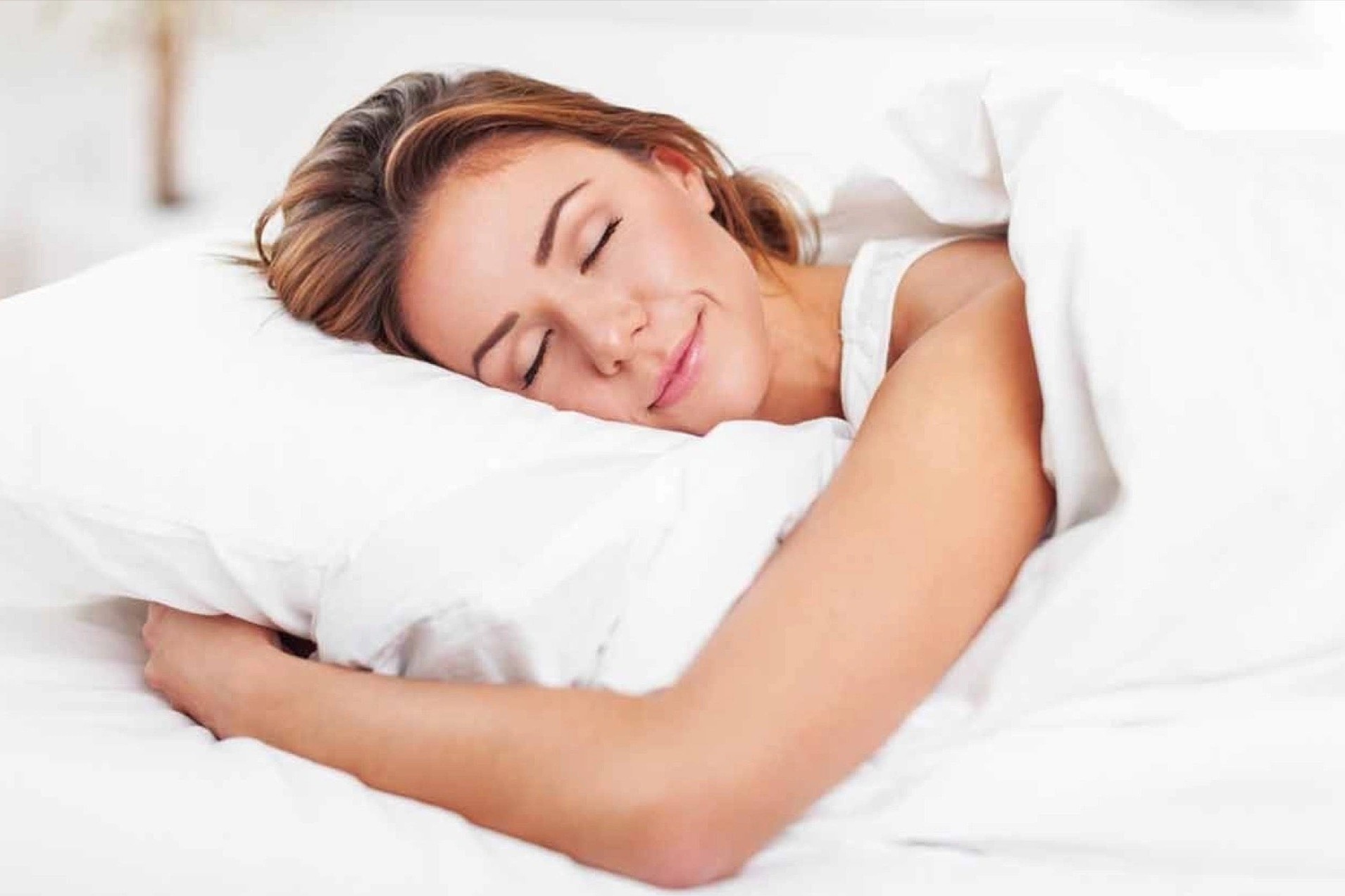 Bi quyet ngu ngon khi troi nong buc hinh anh