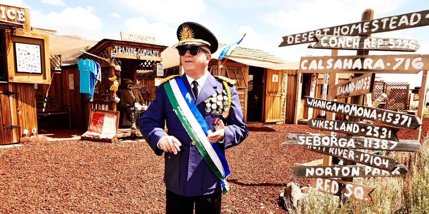 Quoc gia nho nhat the gioi hinh anh