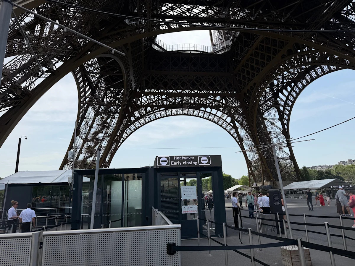 nong,  Thap Eiffel,  Phap anh 1