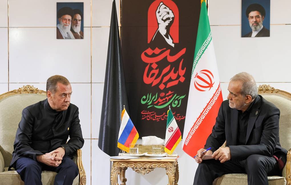 Iran, Ali Khamenei, lễ viếng ảnh 9 Iran, Ali Khamenei, lễ viếng ảnh 9