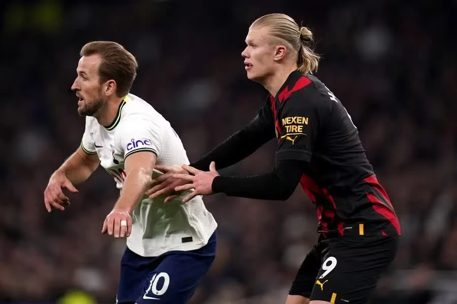 Đại sứ quán Anh, Na Uy tung video 'cà khịa' trước tứ kết World Cup