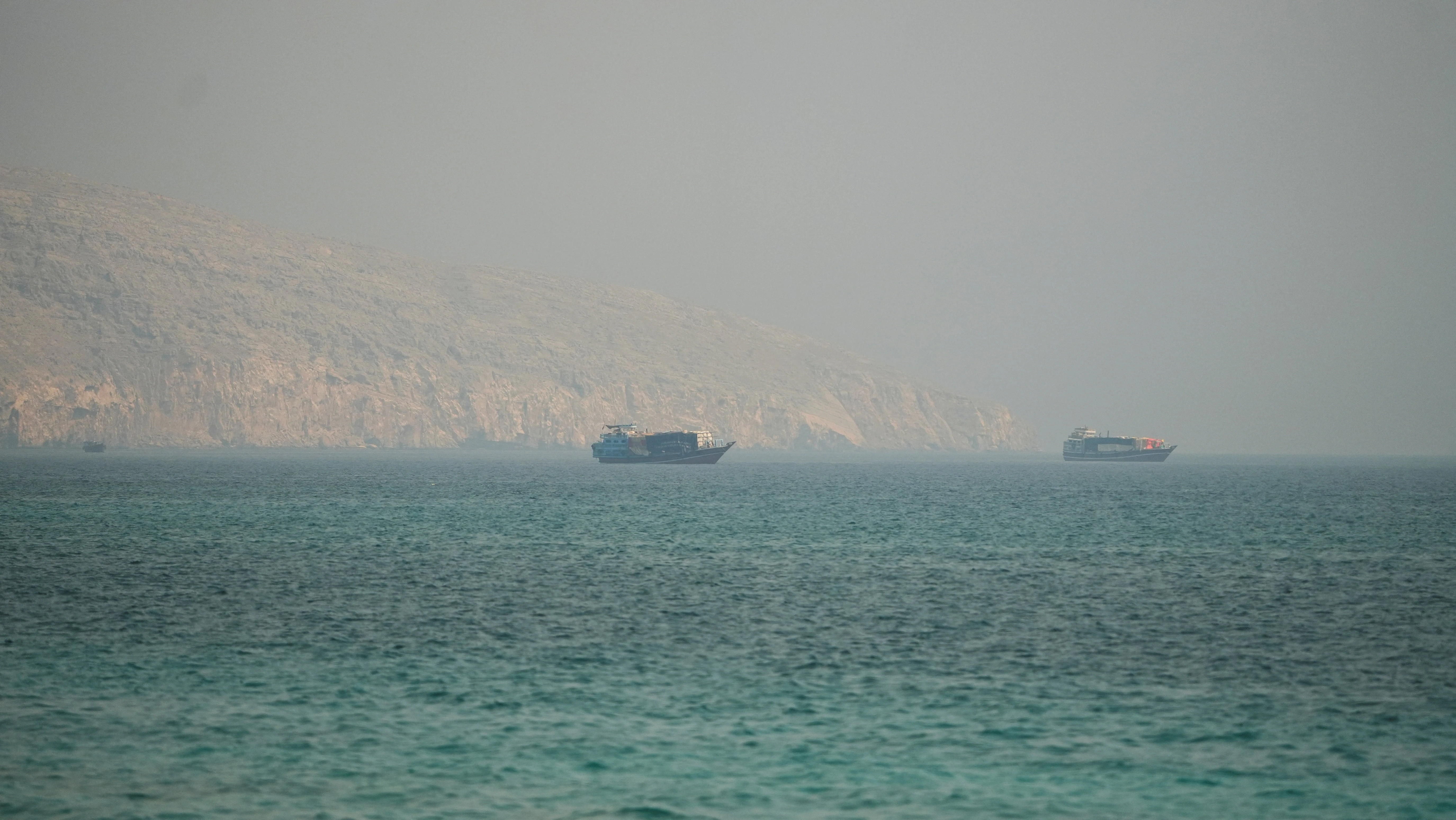 Iran lại phong toả eo biển Hormuz