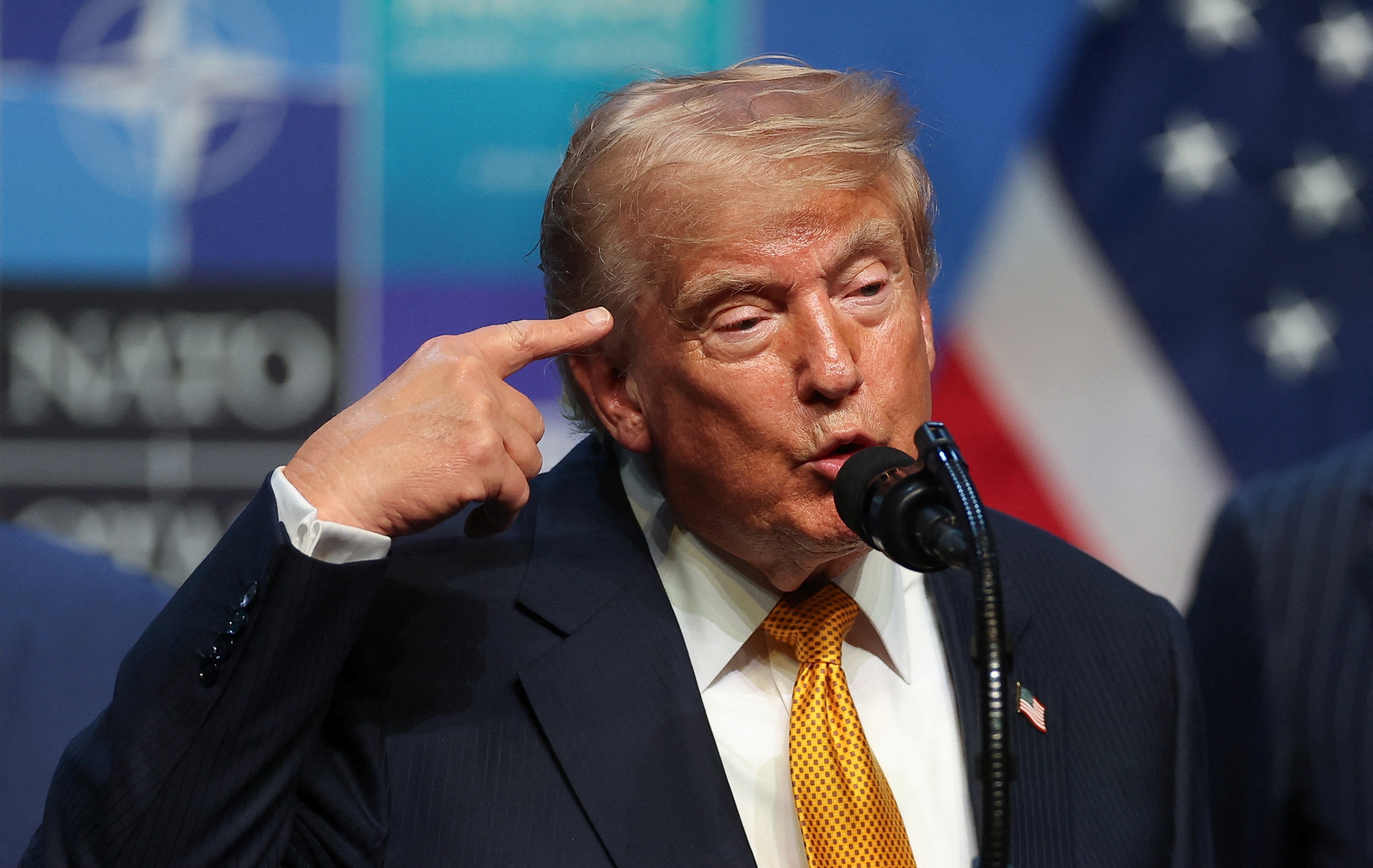 Ông Trump chỉ thị ‘đáp trả chưa từng thấy’ nếu bị Iran ám sát