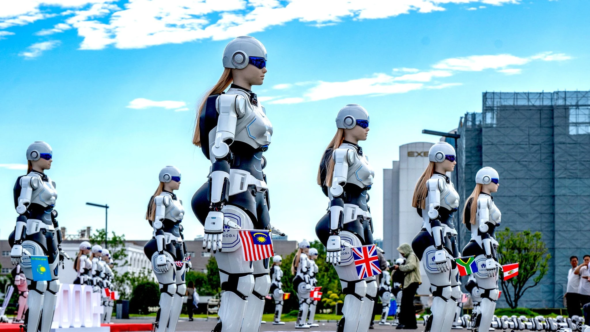 Động đất Nhật, tín hiệu mới ở Gaza, robot hình người nổi bật tuần qua