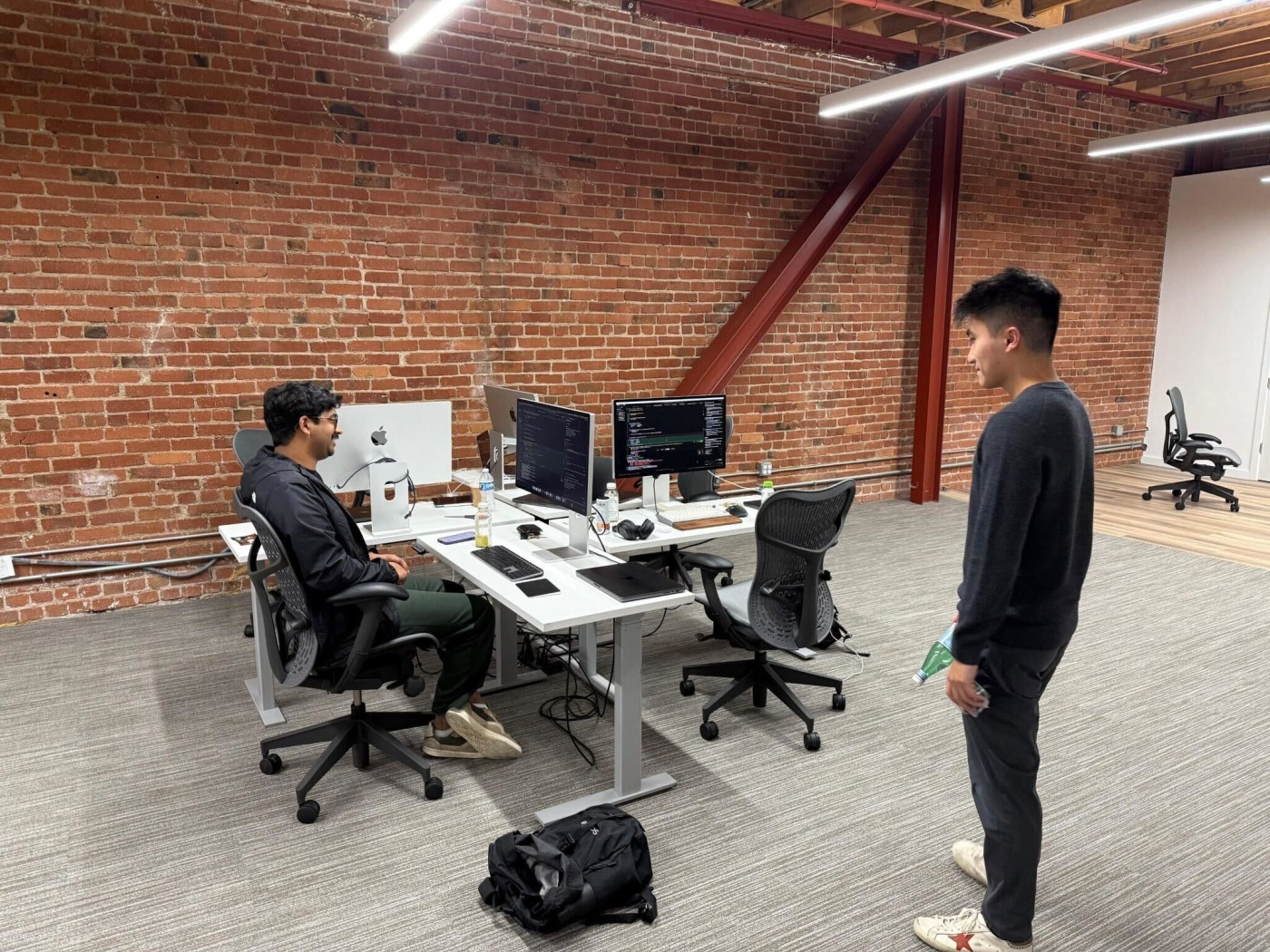 Trợ lý AI của startup 23 tuổi tạo cơn sốt