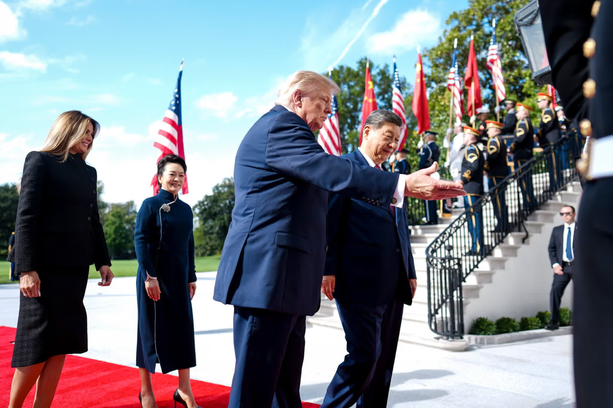 Ông Trump đón ông Tập tại Nhà Trắng, mở màn thượng đỉnh Mỹ - Trung