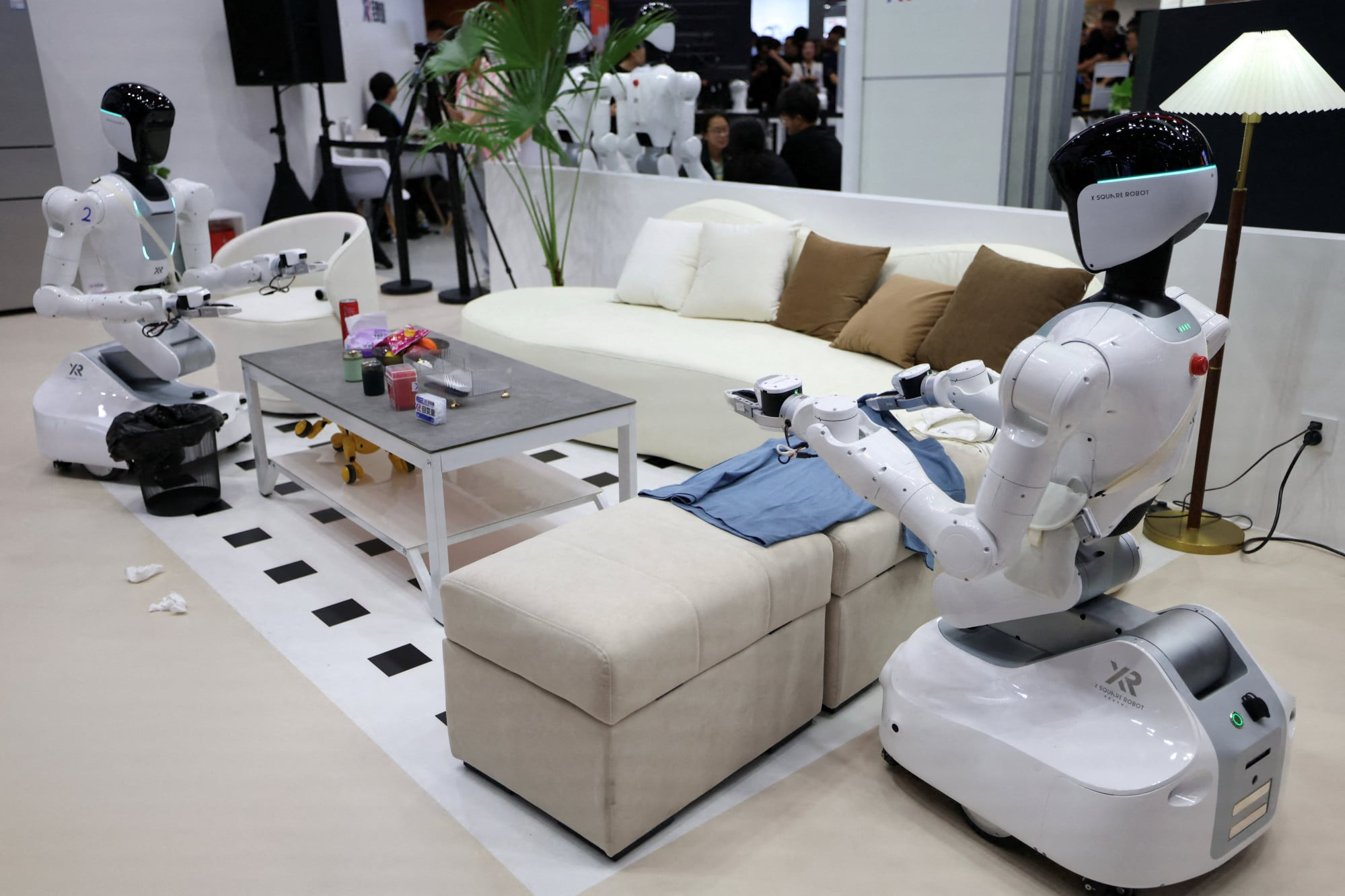 robot ảnh 2