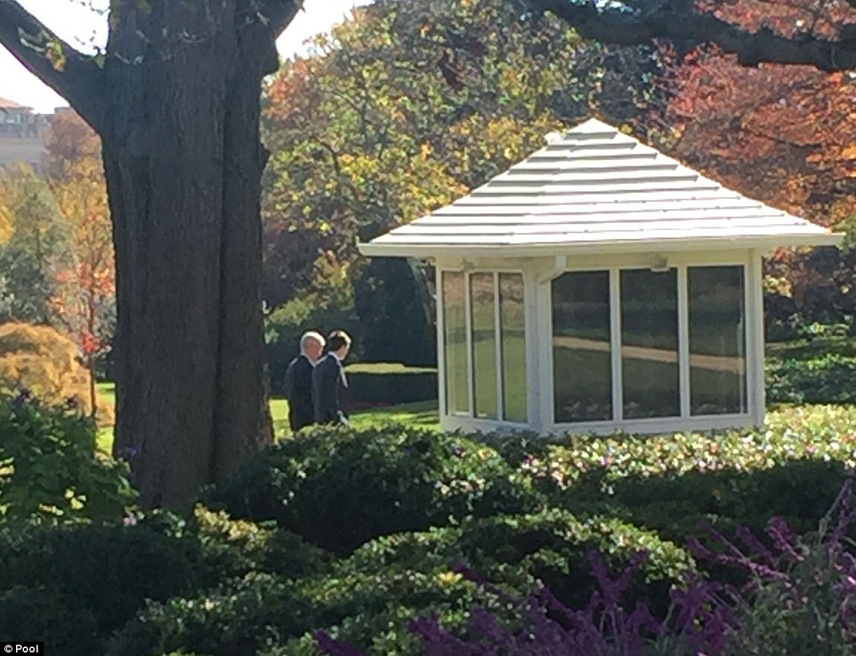 Donald Trump toi Nha Trang gap Obama anh 10