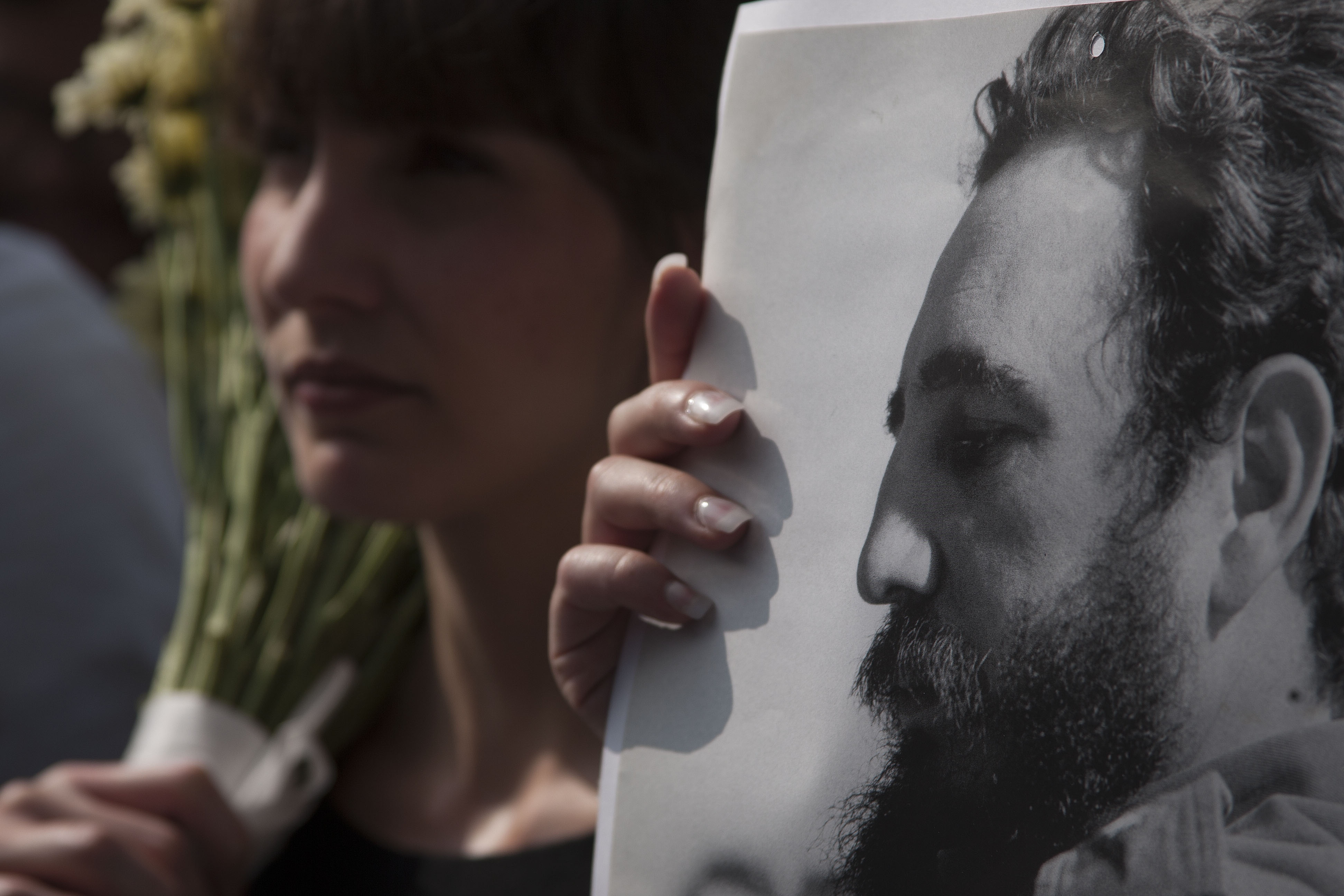 Fidel Castro qua doi anh 11