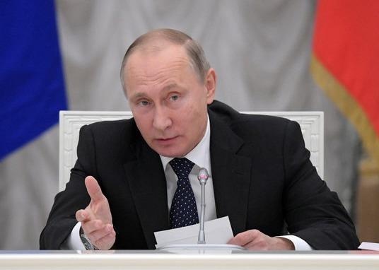 Putin ca ngoi Trump la nguoi khon ngoan hinh anh