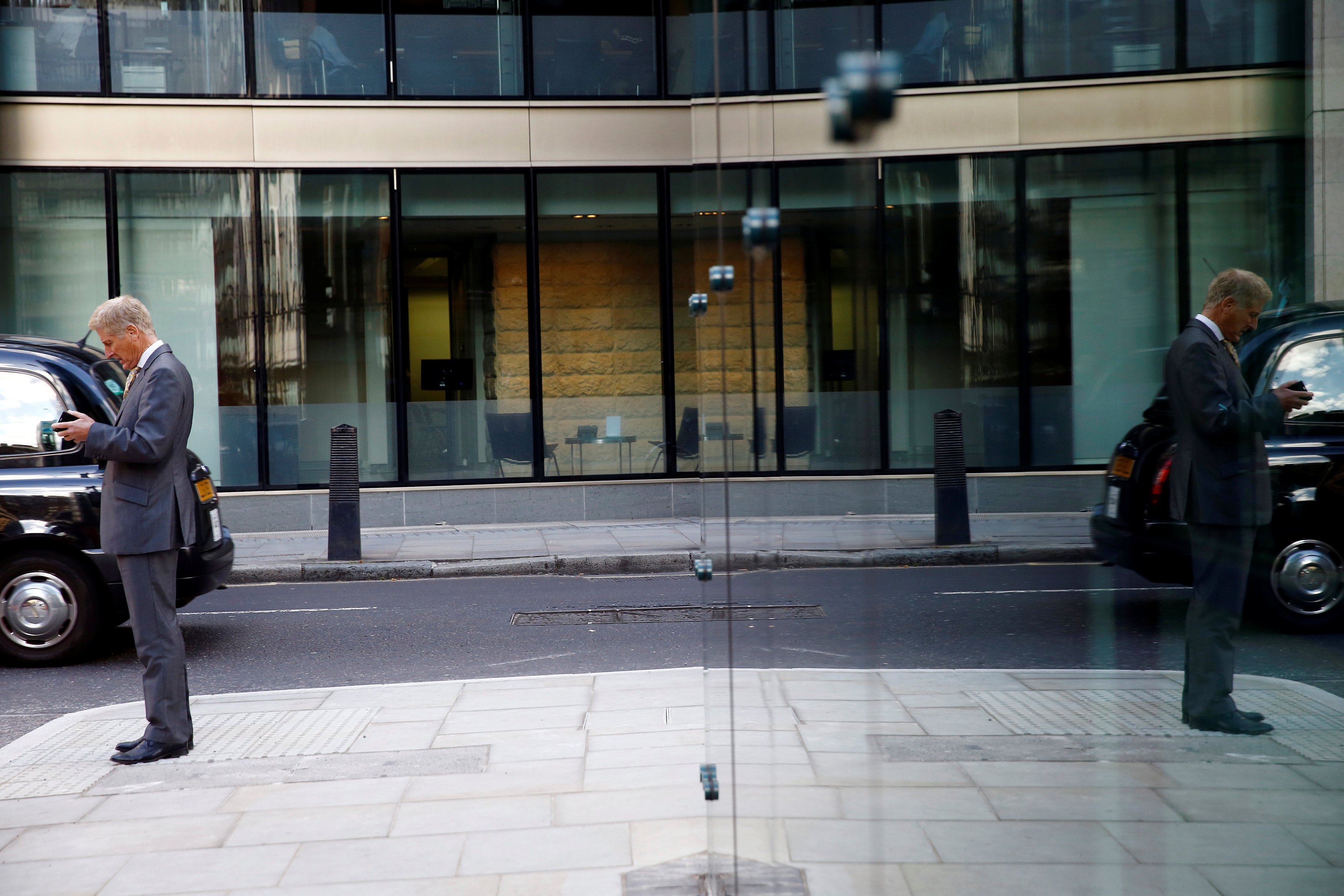 nghien dien thoai di dong anh 4