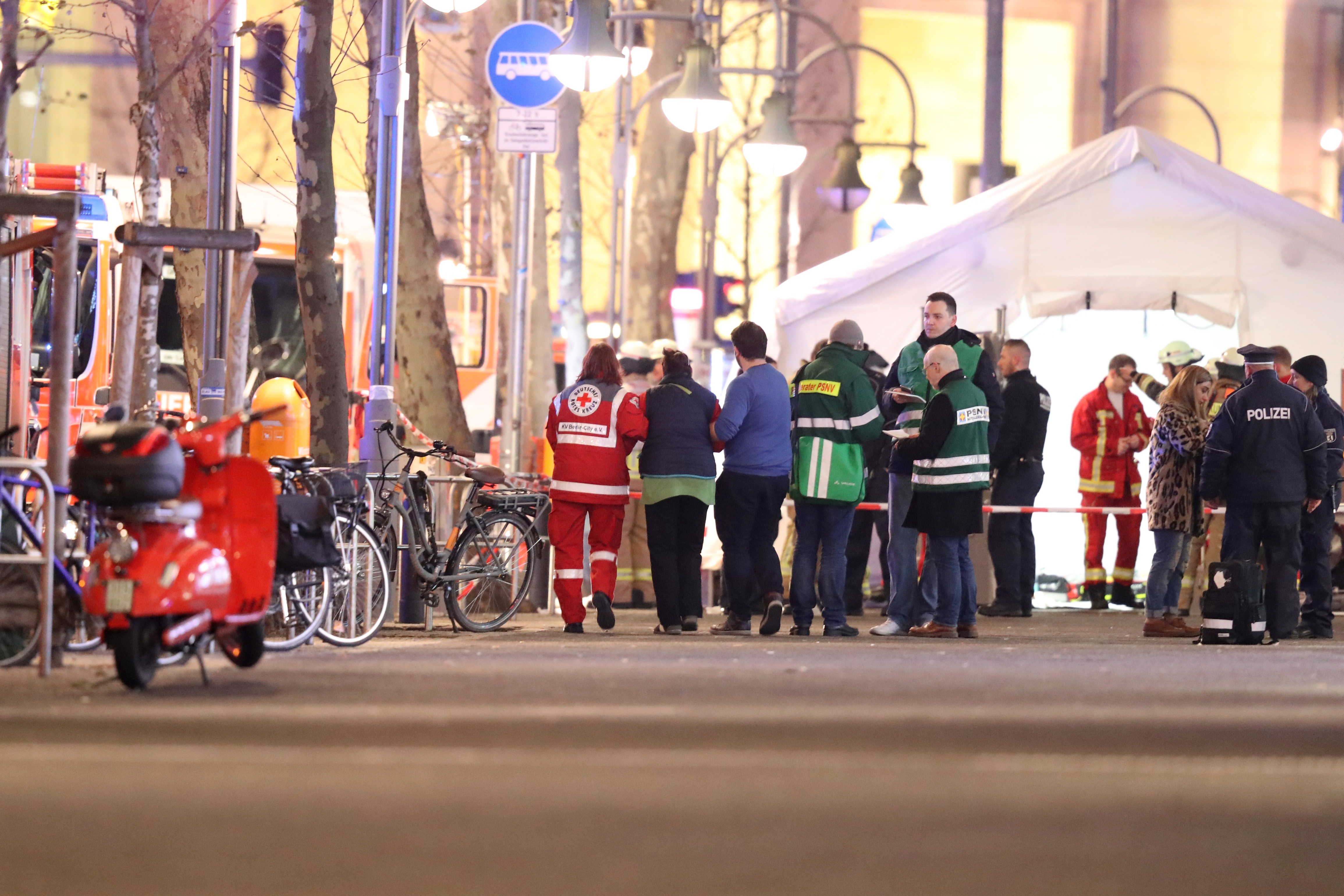 Xe tai dam vao cho o Duc anh 5