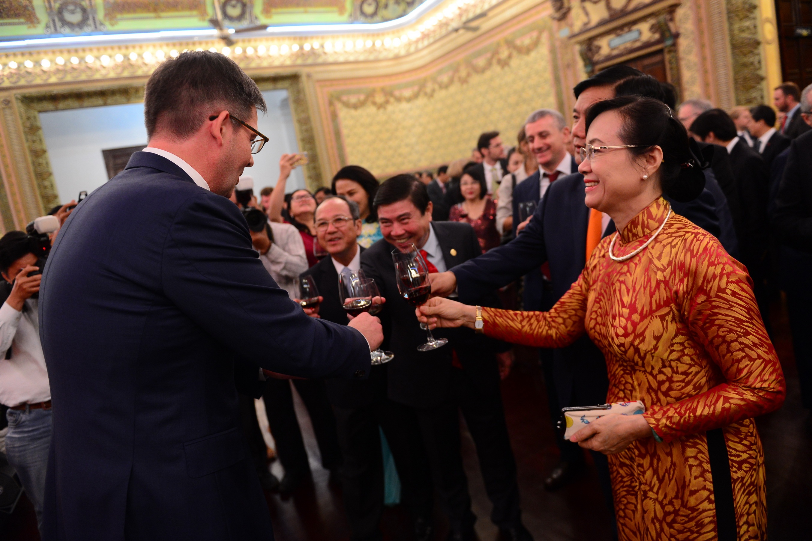 Doi tac quoc te ho tro TP.HCM tro thanh do thi thong minh hinh anh