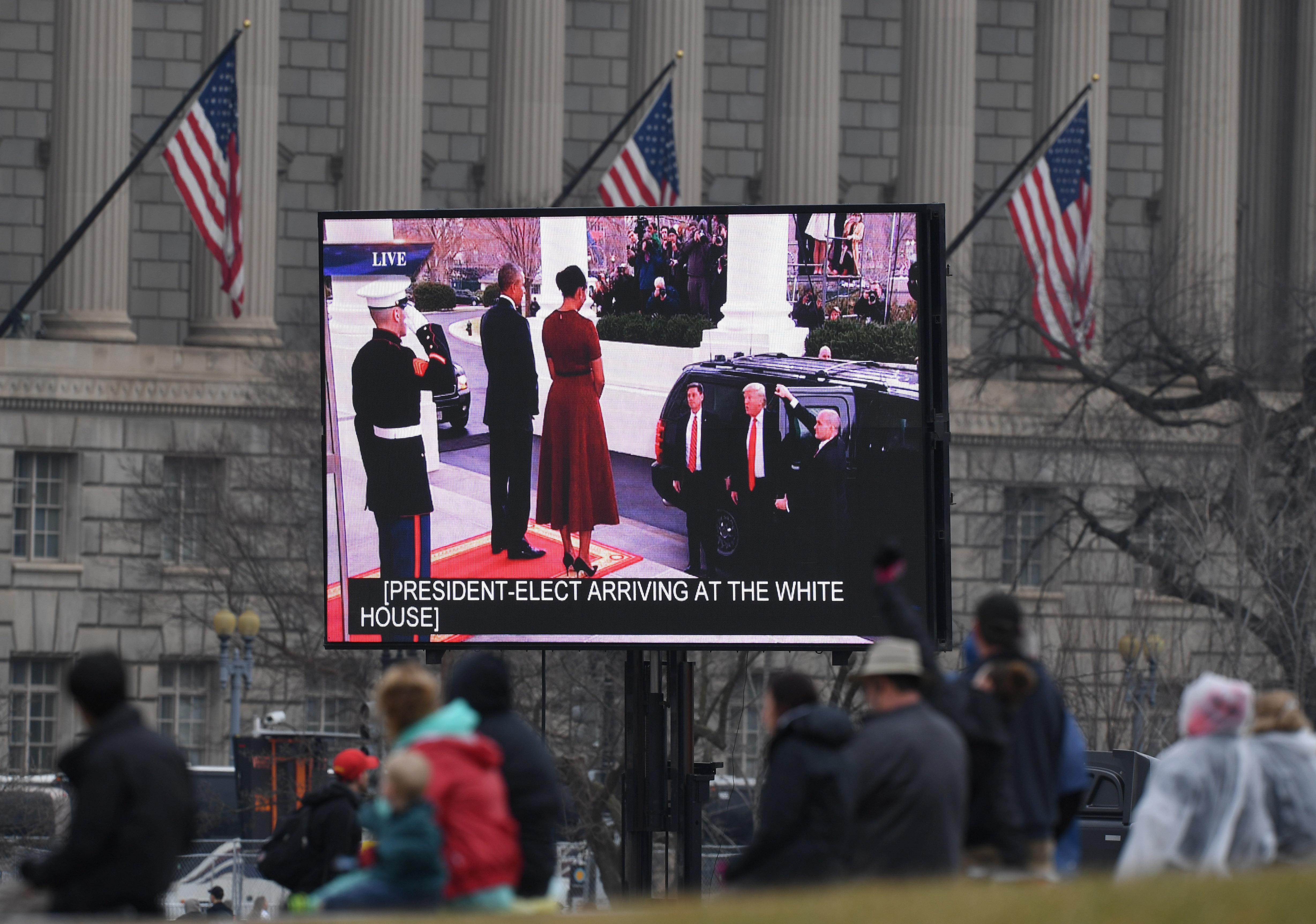 Le nham chuc tong thong cua Donald Trump hinh anh
