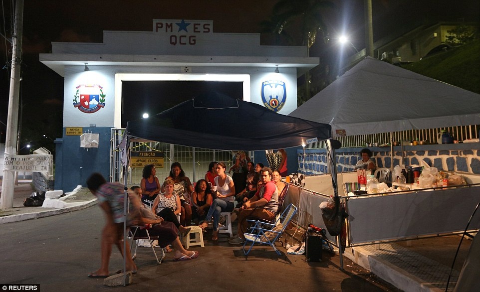 bao luc Brazil vi canh sat dinh cong anh 9