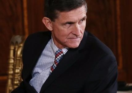 Co van an ninh cua Trump tu chuc sau be boi voi Nga hinh anh