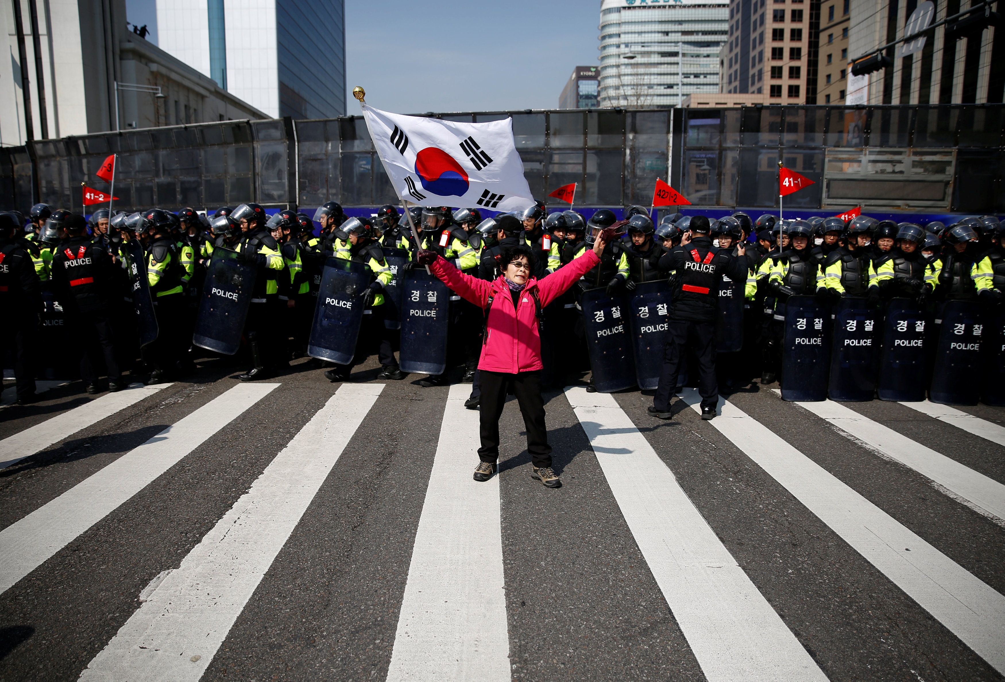 tong thong Han bi phe truat anh 2