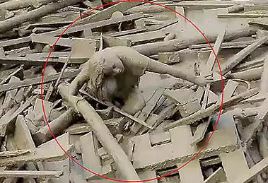 Nguoi phu nu thoat con lu bun trong gang tac o Peru hinh anh