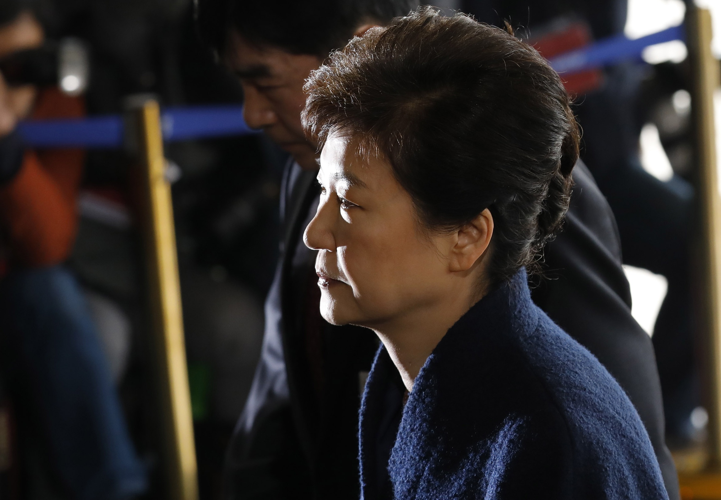 Ngay dai tham van va 2 bua com cua ba Park o phong cong to hinh anh