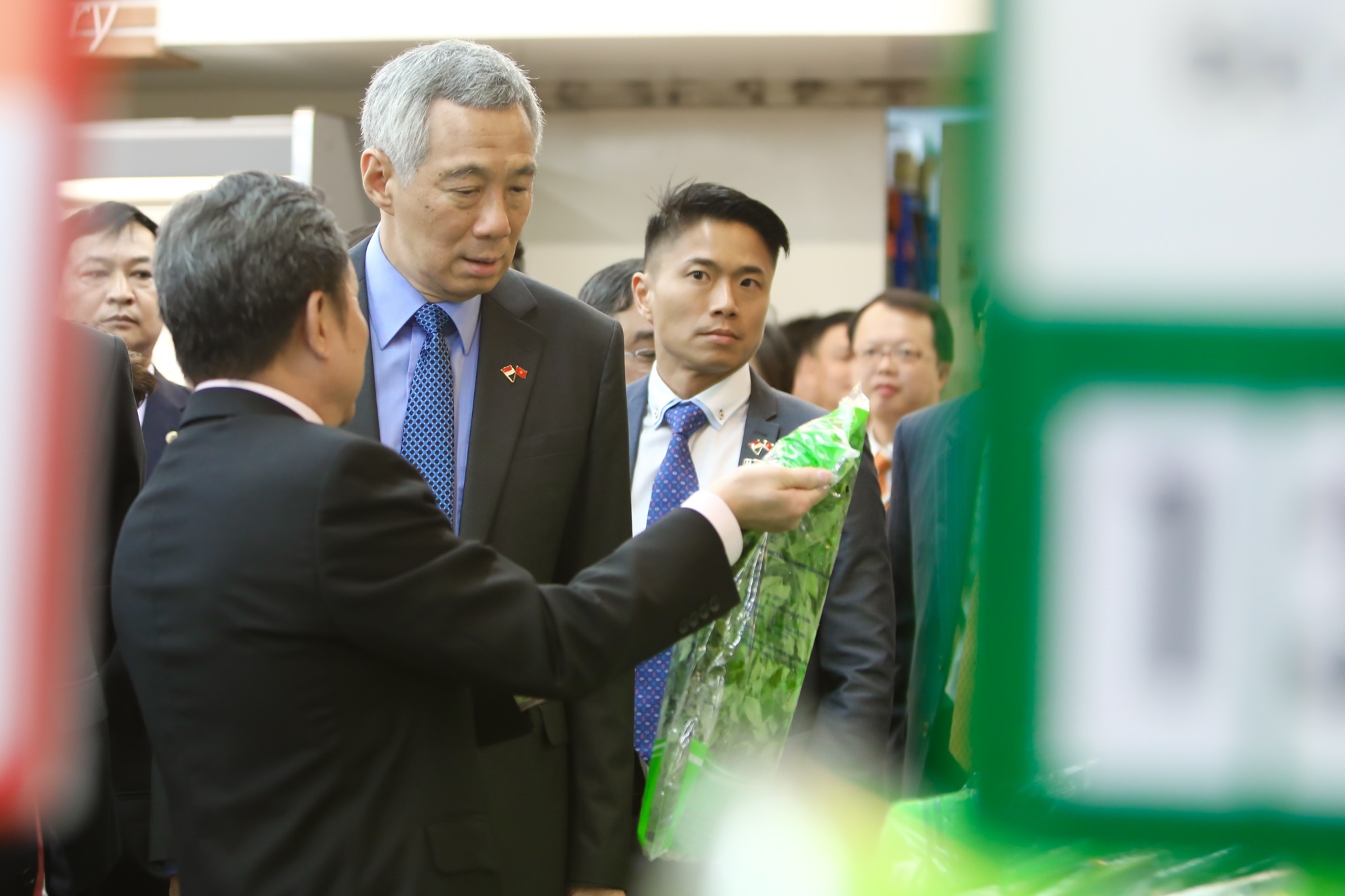 Ly Hien Long selfie o Viet Nam anh 6