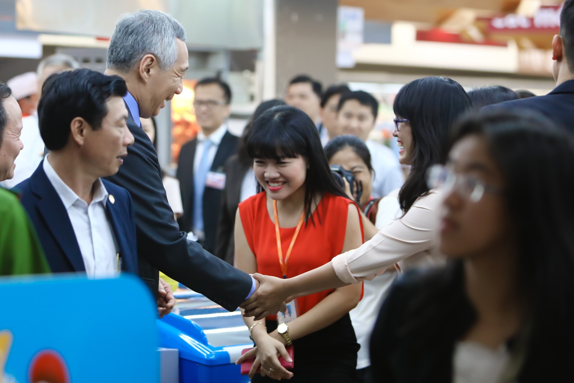 Ly Hien Long selfie o Viet Nam anh 7