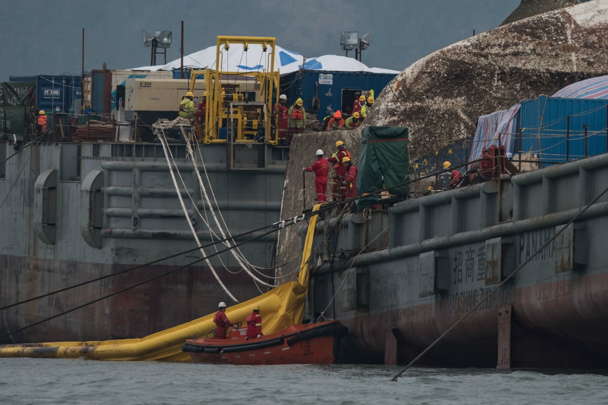 phà Sewol được kéo lên ảnh 5 pha Sewol duoc keo len anh 5
