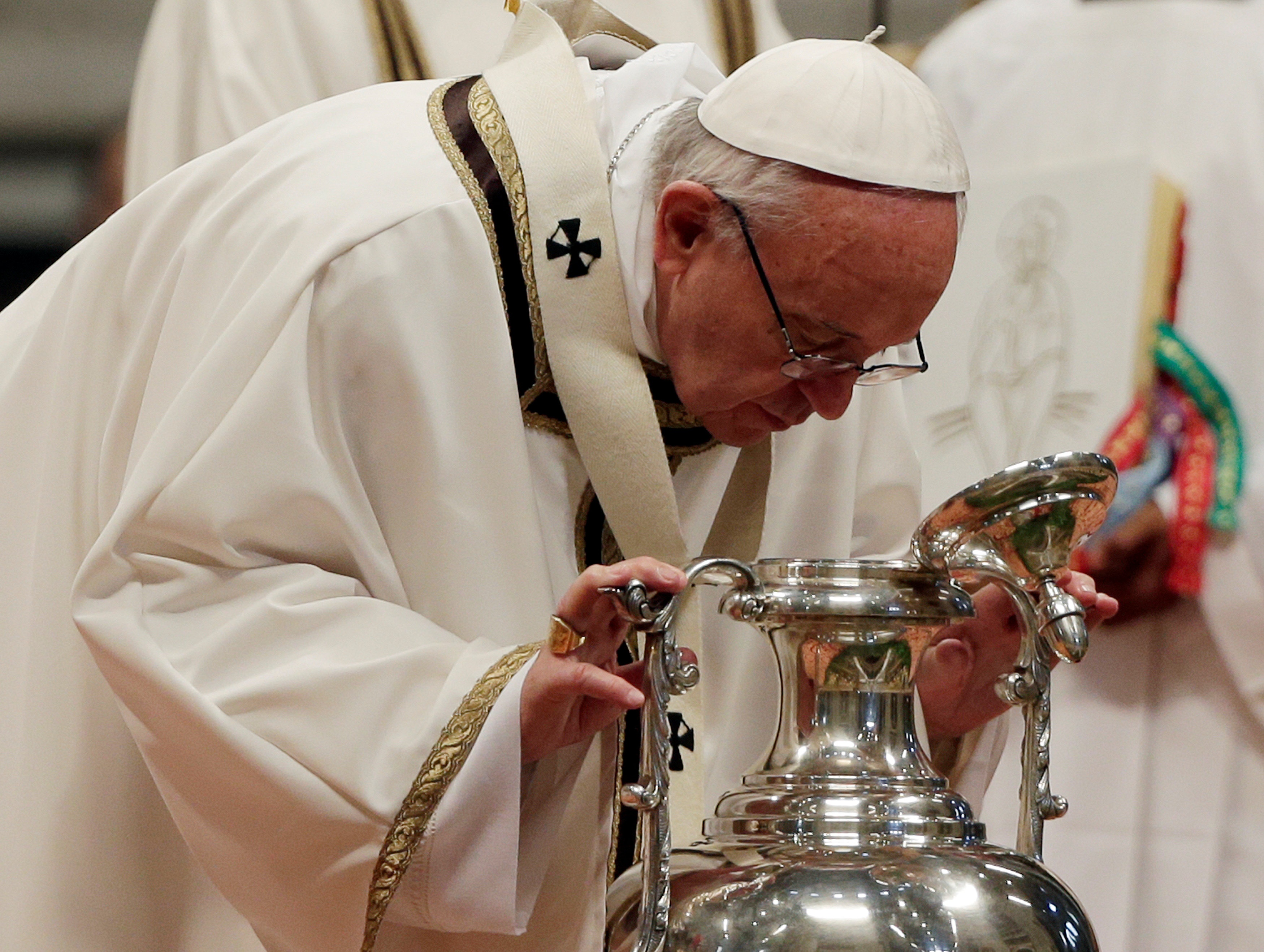 Giao hoang rua chan cho tu nhan anh 6