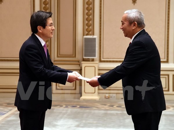 Quyen TT Han Quoc danh gia cao quan he hop tac voi Viet Nam hinh anh