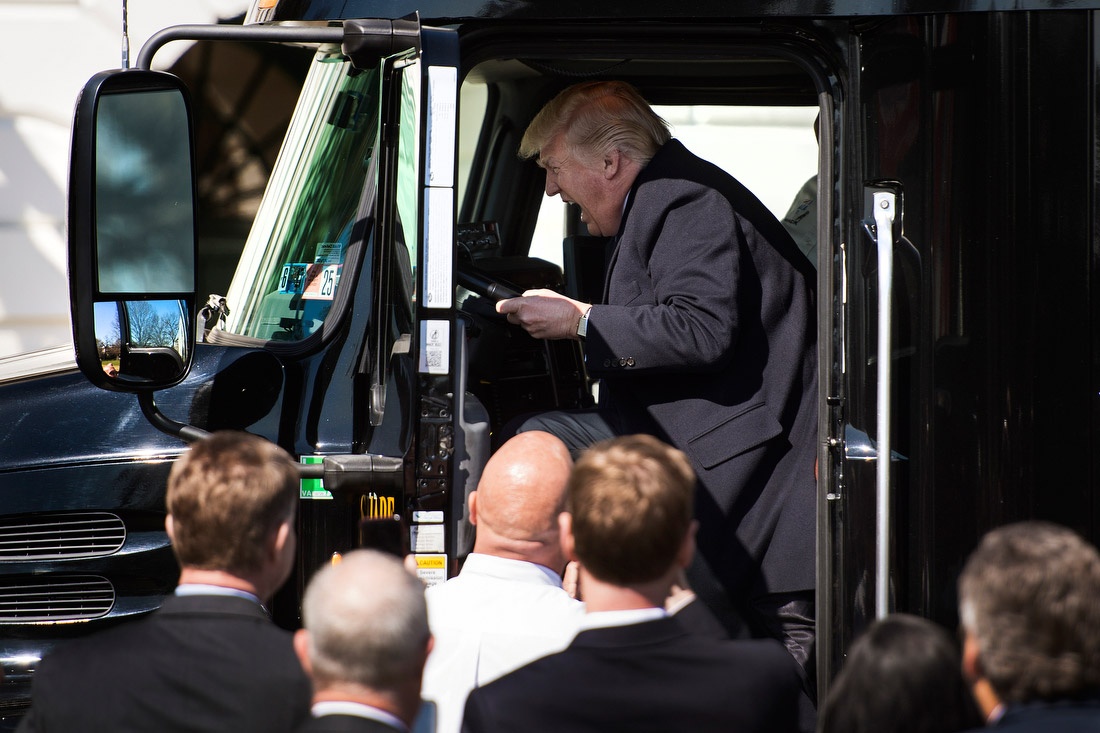 100 ngay cua Trump anh 10