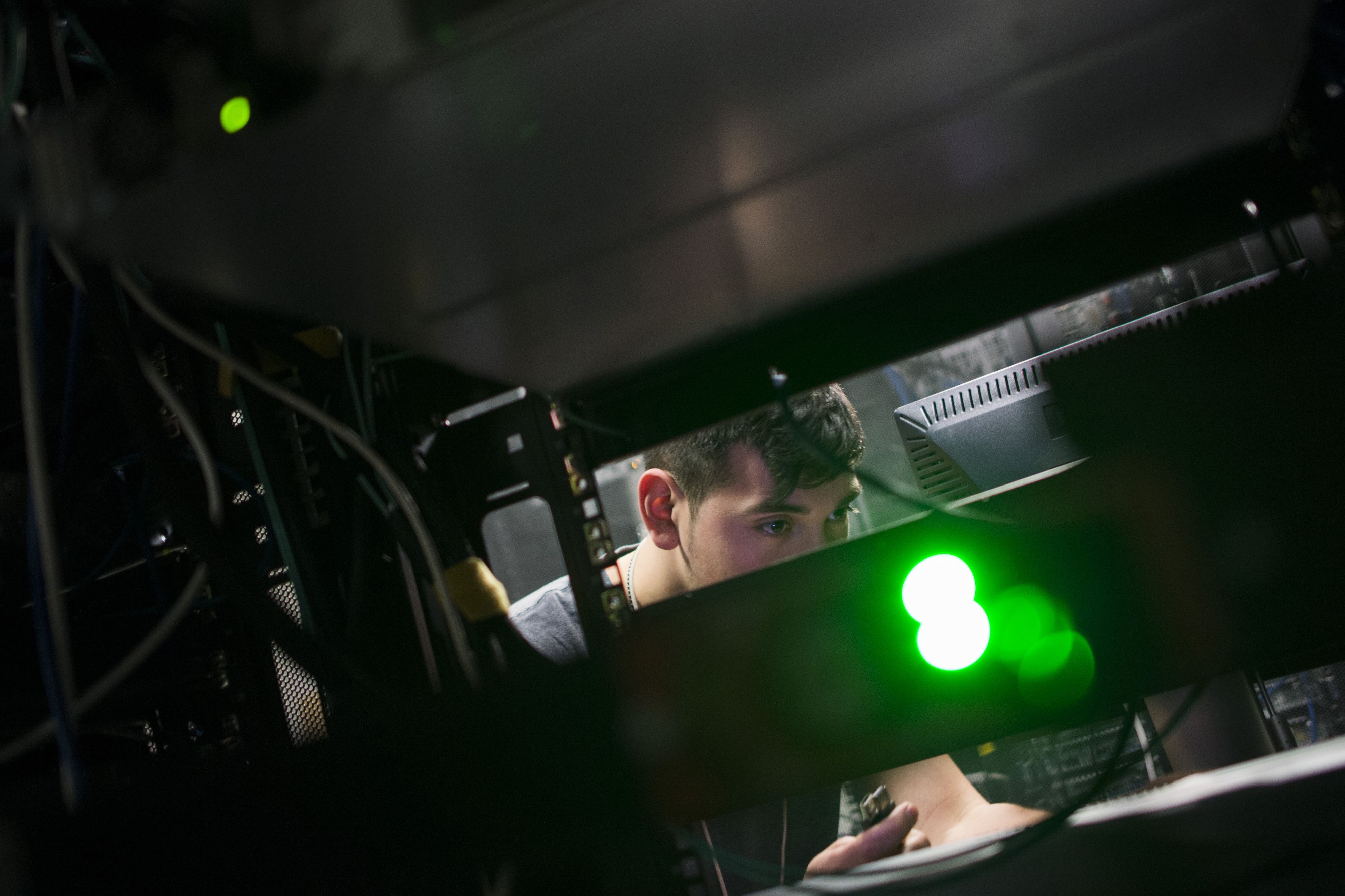 tấn công mạng toàn cầu ảnh 1 tan cong mang toan cau anh 1