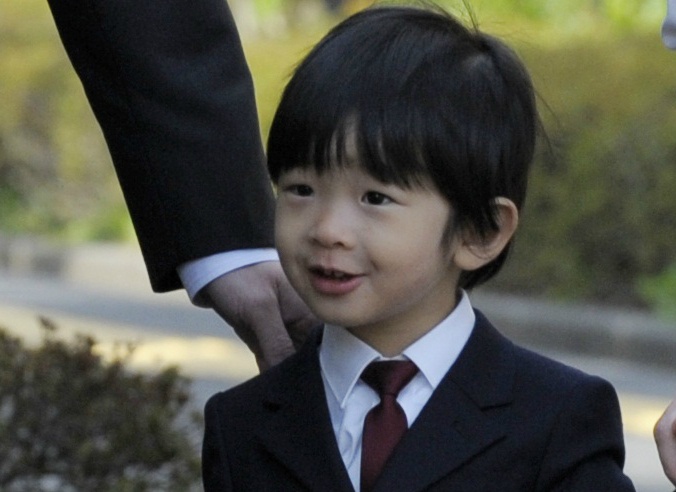 'Hoang tu be' Hisahito, chau trai duy nhat cua hoang gia Nhat Ban hinh anh