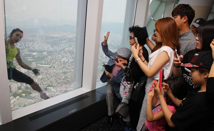 leo toa nha cao nhat Han Quoc anh 5