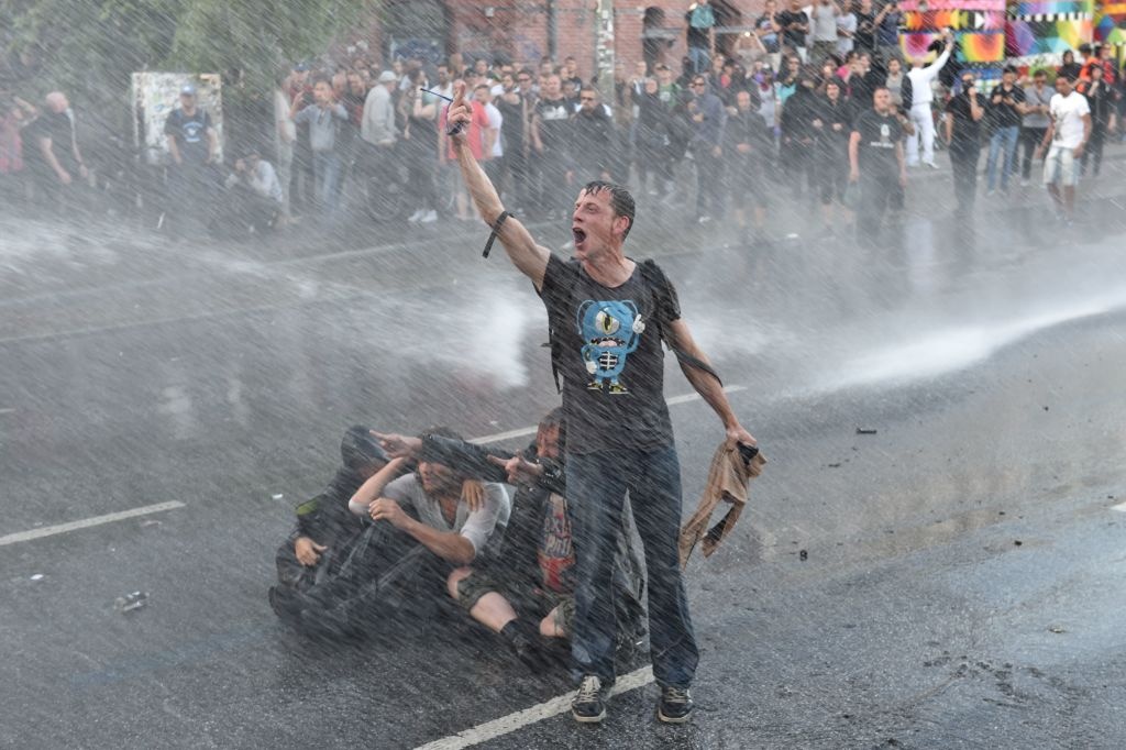 bieu tinh ben ngoai G20 anh 5
