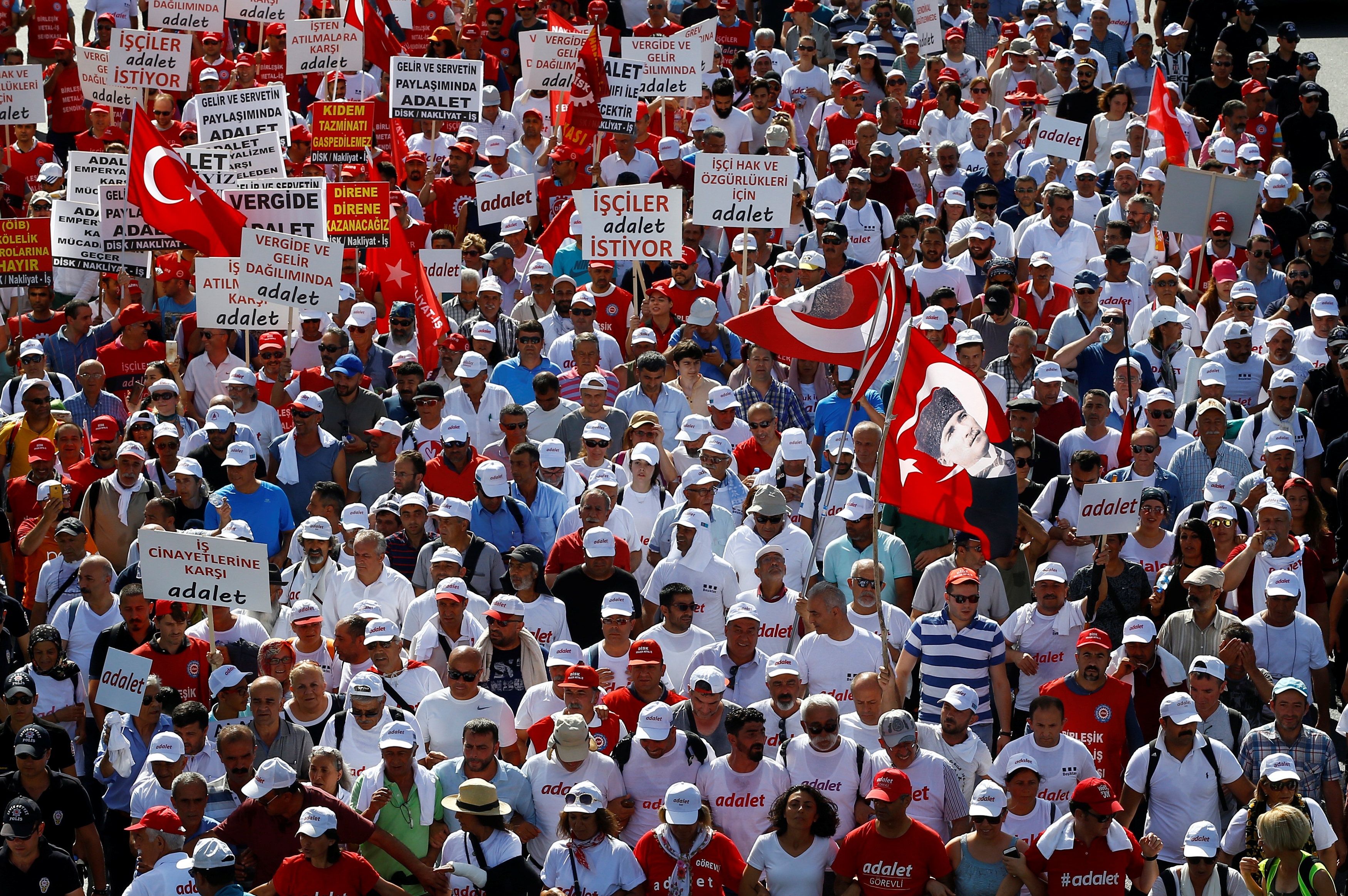 bieu tinh o Tho Nhi Ky anh 4