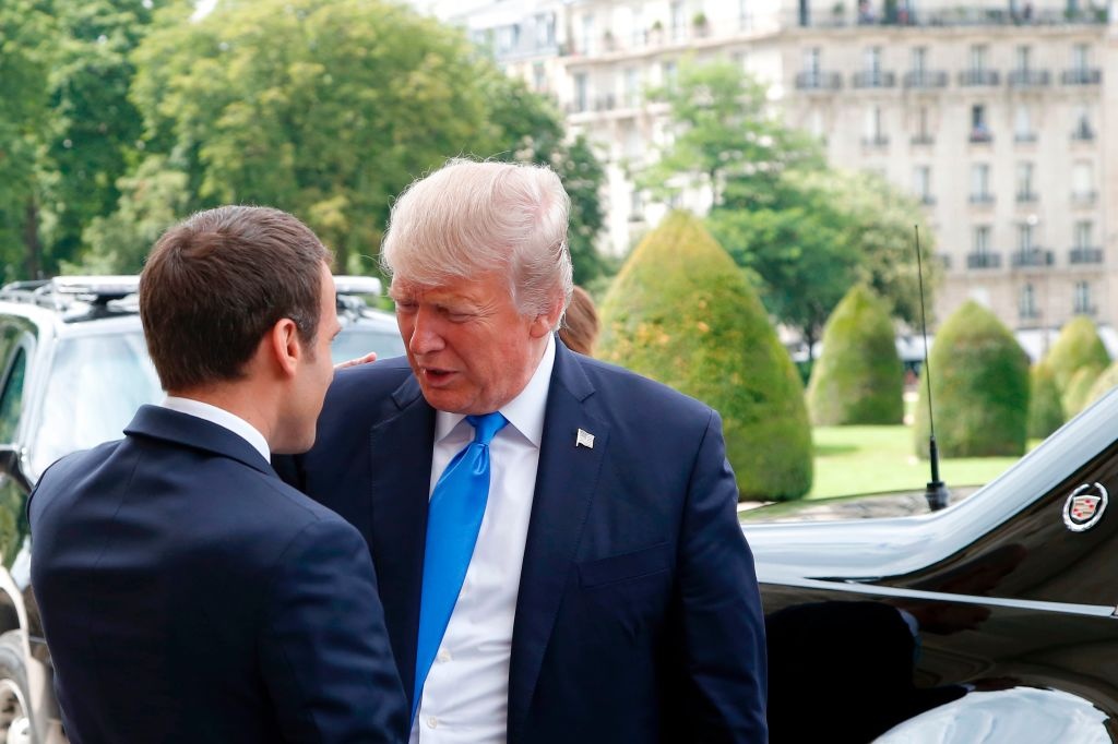 Trump gap Macron anh 1