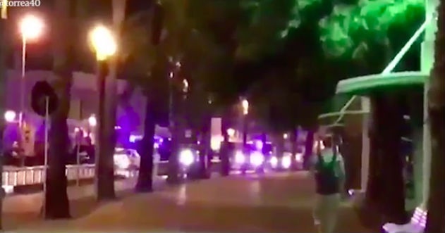 Sung no o Catalan trong vu tieu diet 4 ke tan cong hinh anh