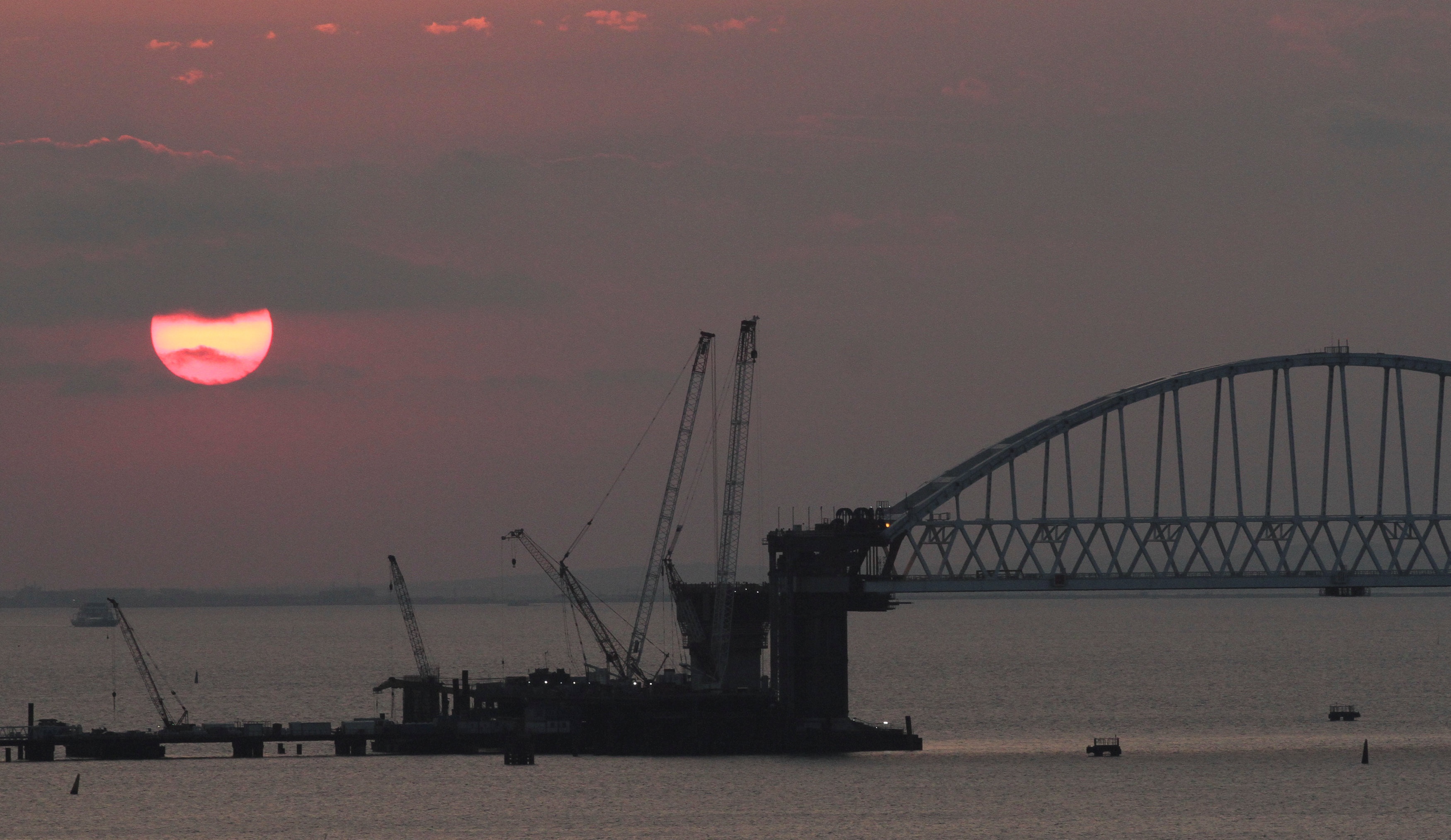 cau noi Nga va Crimea anh 5