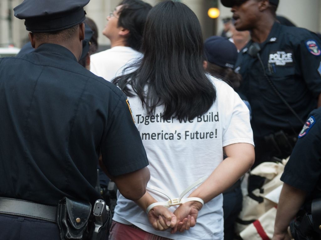 Trump lat do chinh sach Obama anh 11