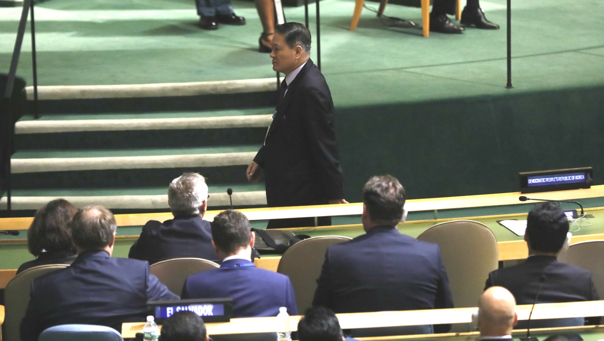 Trieu Tien tay chay Trump anh 1