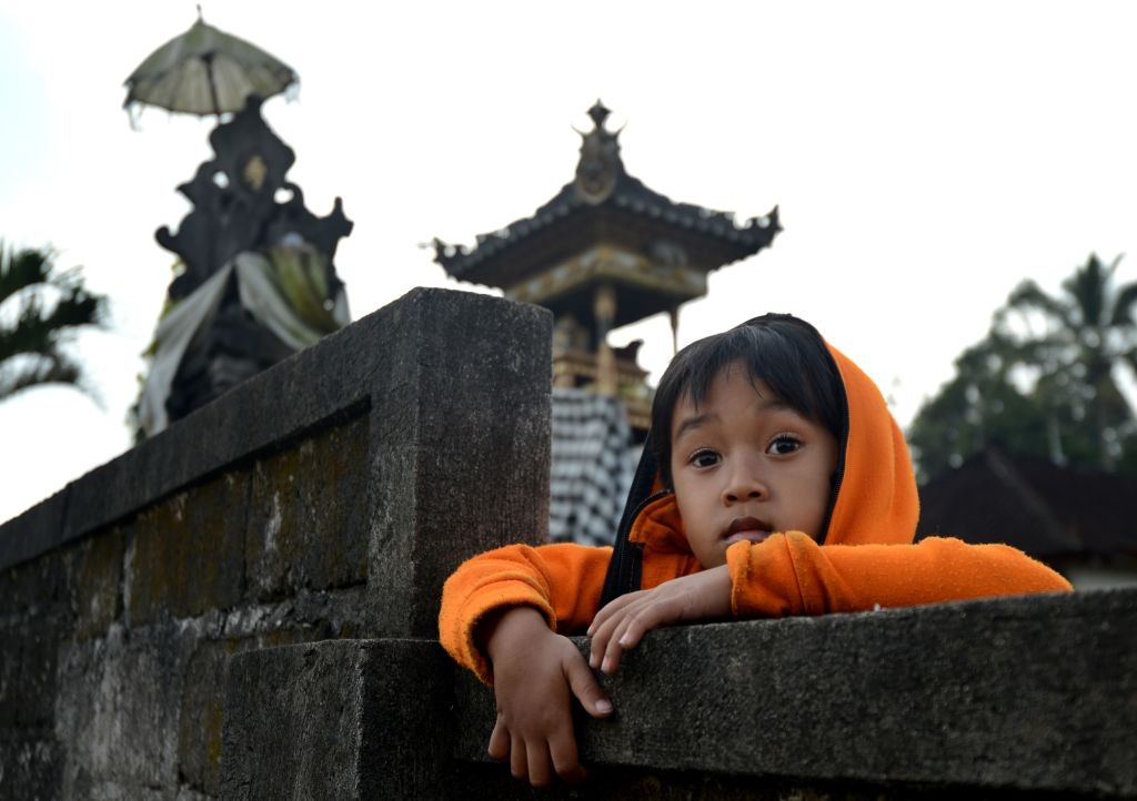 10.000 nguoi di tranh nui lua phun trao o thien duong du lich Bali hinh anh