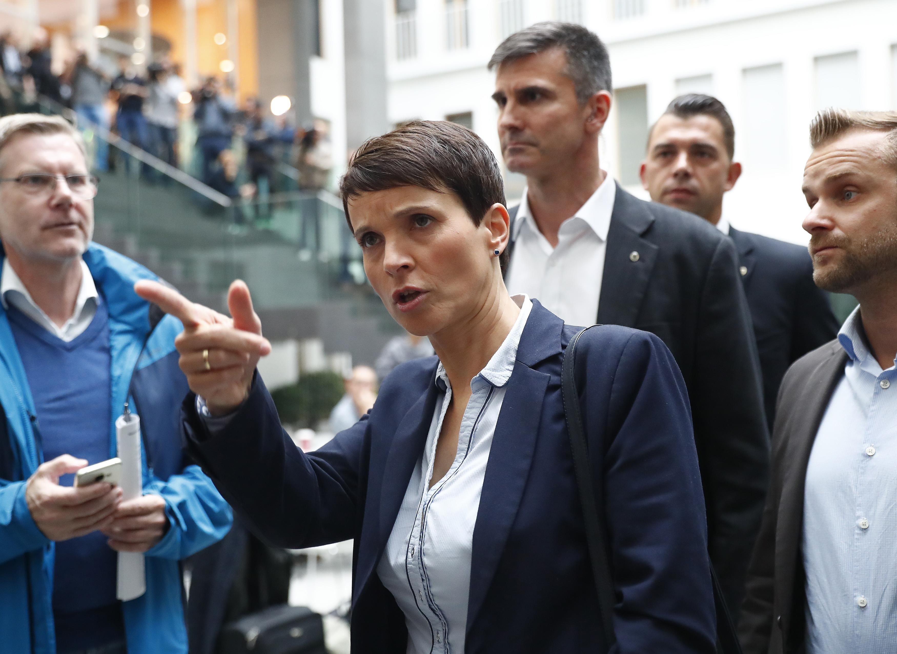 dang cuc huu Duc anh 4