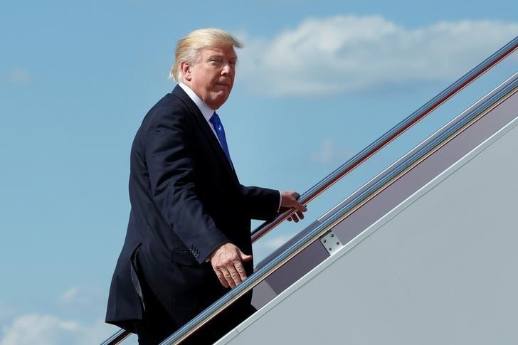 Tong thong Trump toi Viet Nam du Tuan le Cap cao APEC hinh anh