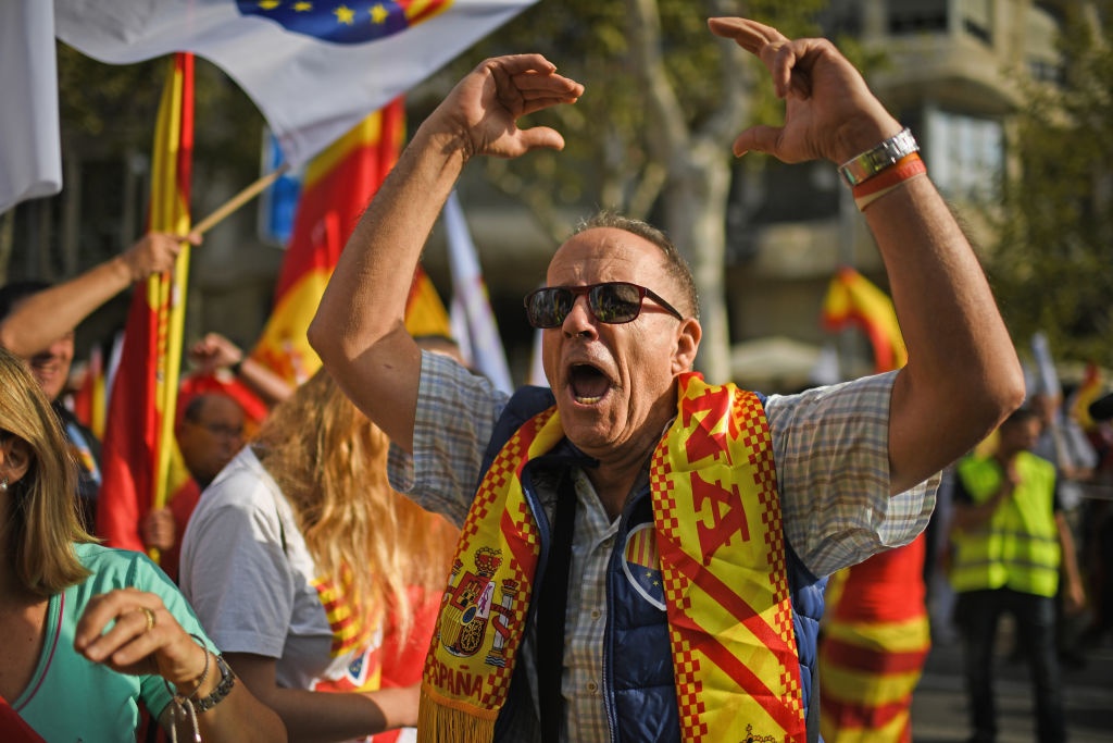 Catalonia khong lam ro tuyen bo doc lap, chi de nghi doi thoai hinh anh