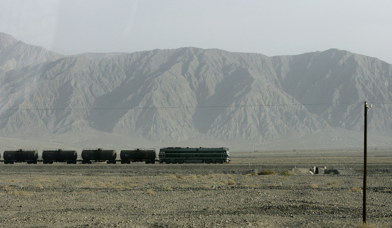 TQ muon xay ham 1.000 km dan nuoc tu Tay Tang ve Tan Cuong hinh anh