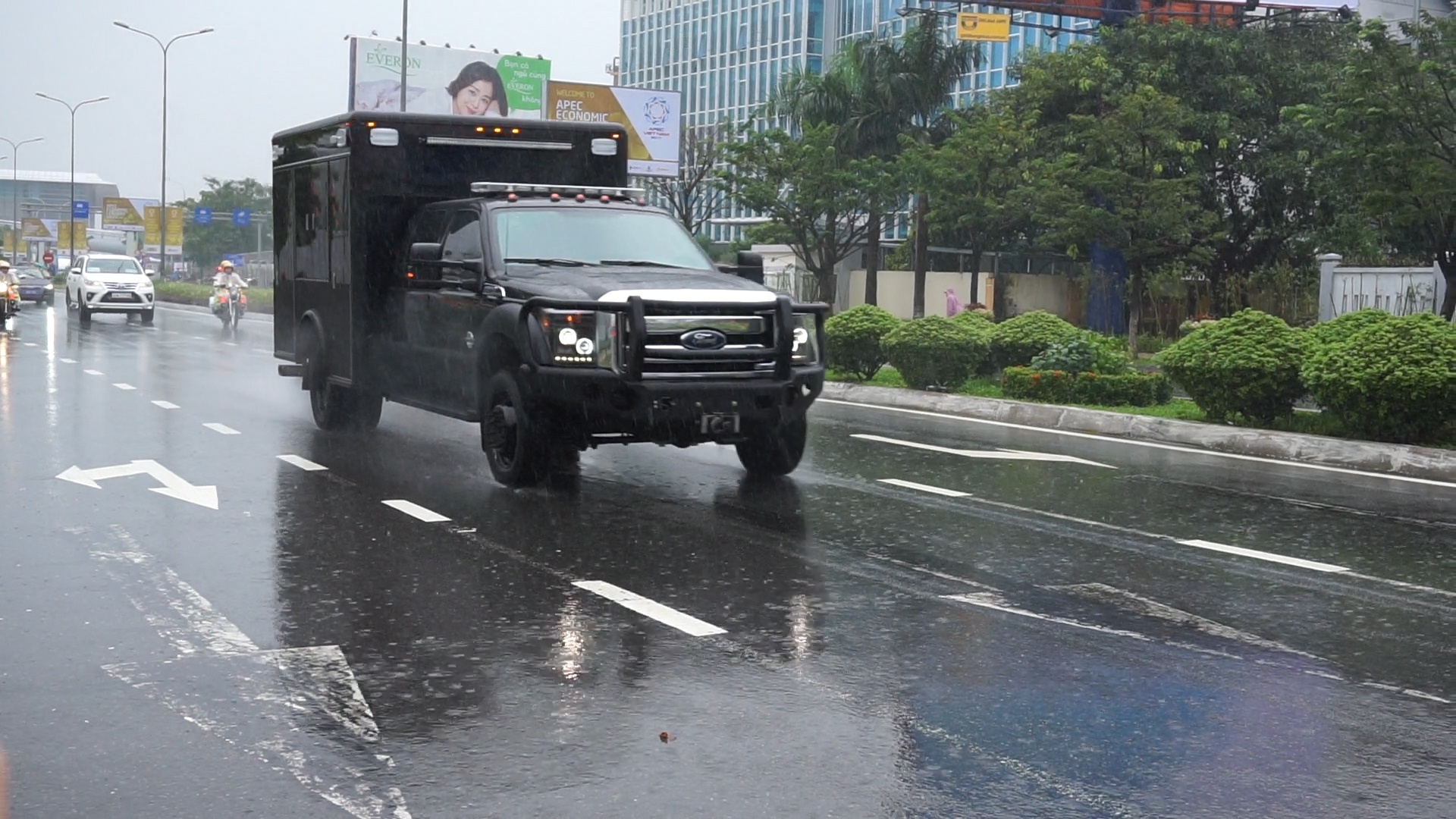 xe tong thong My o Da Nang,  tong thong My den Da N anh 10